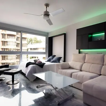La Farola - Luxury Domotic Flat In Puerto Deportivo Apartmán *