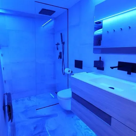 La Farola - Luxury Domotic Flat In Puerto Deportivo Apartmán *