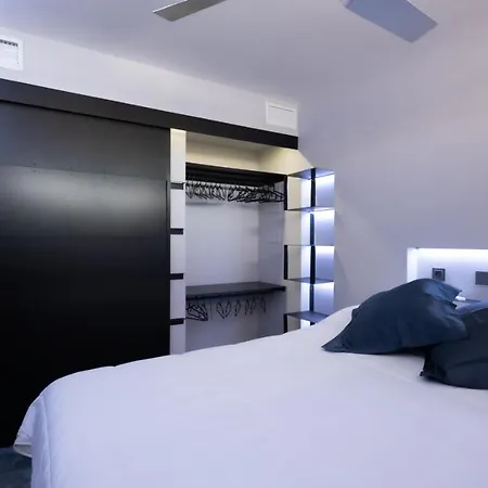 Apartmán La Farola - Luxury Domotic Flat In Puerto Deportivo