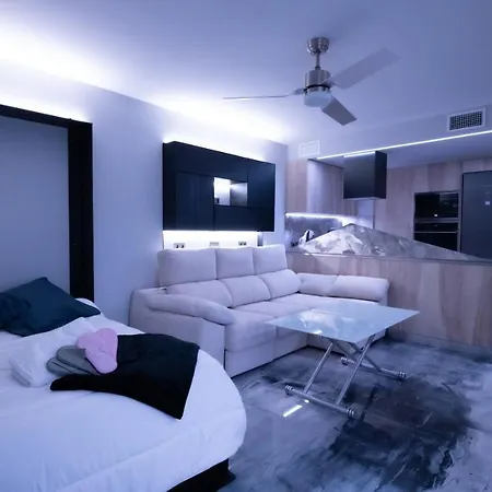 La Farola - Luxury Domotic Flat In Puerto Deportivo Apartmán