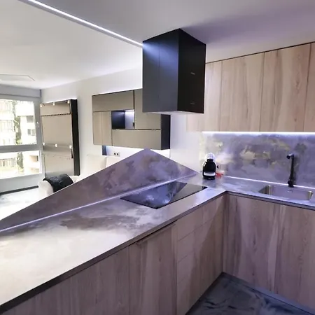 La Farola - Luxury Domotic Flat In Puerto Deportivo Apartmán