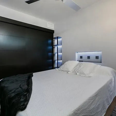 Apartmán La Farola - Luxury Domotic Flat In Puerto Deportivo *
