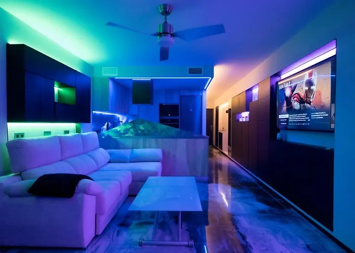 La Farola - Luxury Domotic Flat In Puerto Deportivo