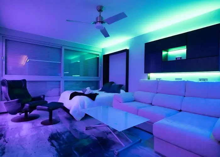 La Farola - Luxury Domotic Flat In Puerto Deportivo ماربيا