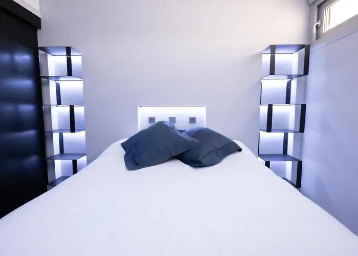 La Farola - Luxury Domotic Flat In Puerto Deportivo شقة *