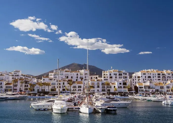 La Farola - Luxury Domotic Flat In Puerto Deportivo *