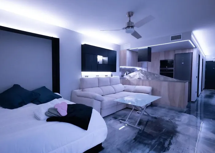 La Farola - Luxury Domotic Flat In Puerto Deportivo Apartamento