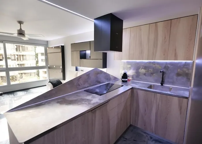 La Farola - Luxury Domotic Flat In Puerto Deportivo Apartamento