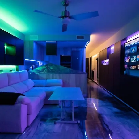 Apartamento La Farola - Luxury Domotic Flat In Puerto Deportivo