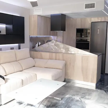 Apartamento La Farola - Luxury Domotic Flat In Puerto Deportivo